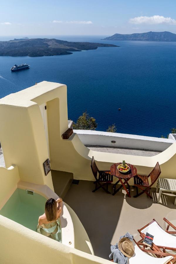 Alma Libre Suites Fira (Santorini) Exterior foto