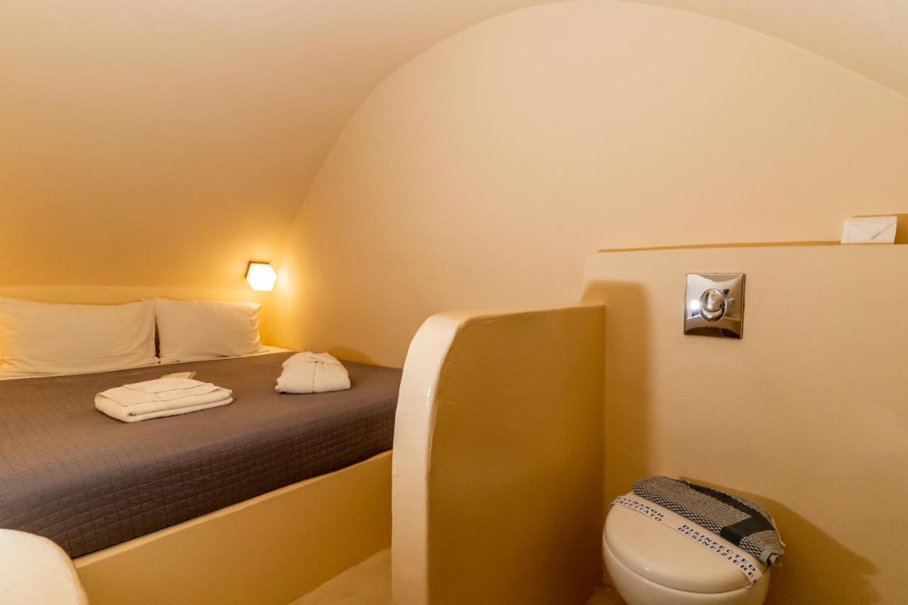 Alma Libre Suites Fira (Santorini) Exterior foto